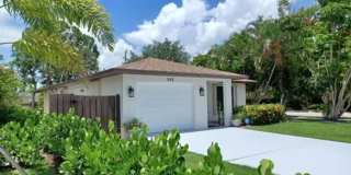 Enjoy Your Vacation in This Single Family Pet Friendly Home NO HOA ** WEEKLY AND MONTHLY RENTAL ** SEASONAL ** Gallery 13