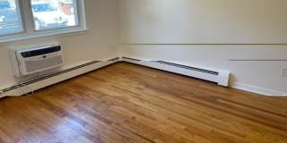 281 Bloomfield Ave Gallery 9