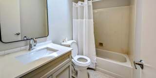 North Bothell 3 bdrm Townhome with private fenced yard Gallery 12