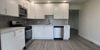 Updated 4BR / 2 Bath Home with off-street parking! Gallery 11