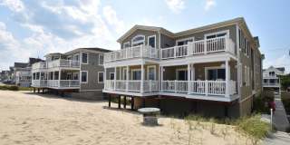 239 Beachfront Gallery 1