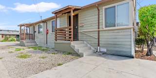 Recently Remodeled 1 Bedroom Duplex Unit Looking for a new tenant! Gallery 13