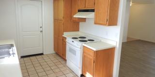 COMING SOON! 3+2 Stylish, Move‑In Ready Home with New Flooring and Fresh Interior Gallery 9