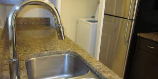2 bedroom 2 bathroom with washer and dryer in Vantage Point Gallery 15