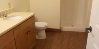 3 Bedroom, 3 1/2 Bathroom Townhouse on Easterly Parkway Gallery 15