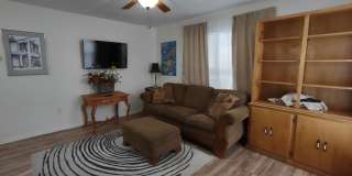 955 SE Mayo Dr Gallery 1