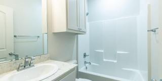 5507 Kemper Street Gallery 18