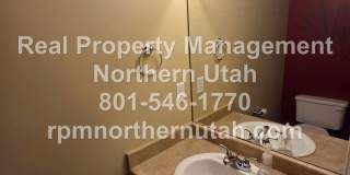 Lovely 2 Bedroom Townhome in Harrisville Available!! Gallery 9
