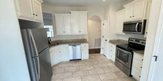 203 Laurelwood Drive Gallery 9