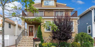 225 E Walnut Street unit: 1 Gallery 1