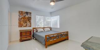 2601 NE 11th Ct Gallery 27