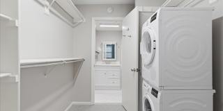 5801-C REXFORD Drive Gallery 16