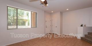 2442 East Emerald Moon Drive - 1 Gallery 26
