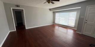 2604 44th Street Gallery 1