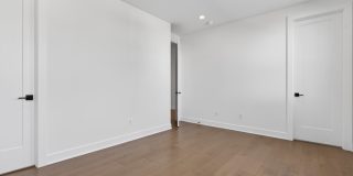 861 N MANCHESTER Street Gallery 71