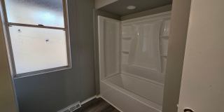 Spacious 1 bedroom 1 bathroom apartment for rent! Gallery 7