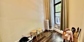 321 W 89th Street Gallery 12