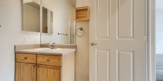 Beautiful Two Bedroom Condo in Littleton Gallery 18