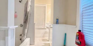 NEU 6 BED 3 BATH!!!!! Gallery 7