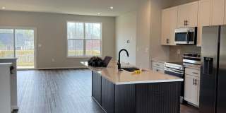 7715 HARLOW Circle Gallery 5