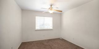 Beautiful Pet Friendly 3 bed/2.5 bath Townhome in Layton! Available on August 19th! Gallery 14