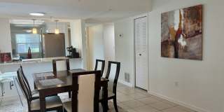 Beatifully updated Beach condo FULLY FURNISHED ANNUAL RENTAL 2/2 Gallery 12
