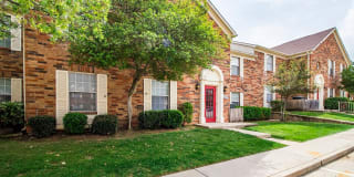 WatersEdge Denton Apartments Gallery 36