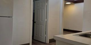 119 1/2 N Broadway - 2 Gallery 4