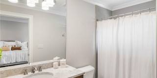 5265 Peachtree Dunwoody Road Gallery 60