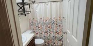 ✨ Move-In Ready Lennar Home with Solar! ✨ Gallery 4