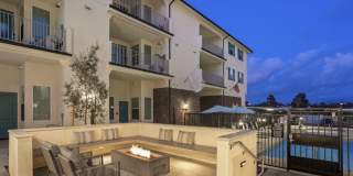 The Commodore Apartments Gallery 18