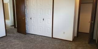 Townhome with 4 bedrooms, 2.5 bath Gallery 15