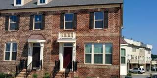 9132 LANDON HOUSE Lane Gallery 1