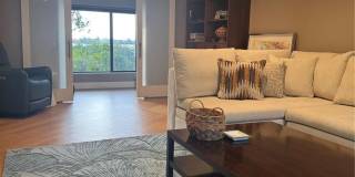 1323 LANDINGS DRIVE Gallery 24