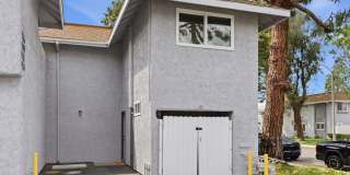 OPEN HOUSE SATURDAY 4/11 - 12PM TO 2PM Sunny and Bright 3 Bedroom End Unit in Yorktown Villas Neighborhood Gallery 30