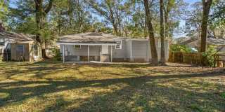 Three Bedroom Cottage in Country Club Village Gallery 22