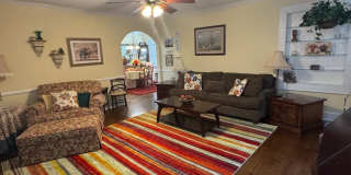 Knoxville 37917 - Available Now! 2 bedroom, 1 bath home - Contact Lisa Vineyard 865-216-9334 Gallery 13