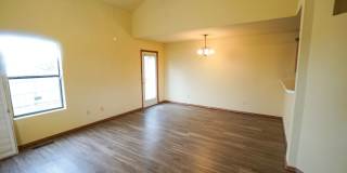 Must see 2 bed, 2 bath duplex near the University of Oklahoma Gallery 3
