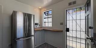 Charming Spanish-Style Home for Lease Gallery 7