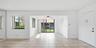 518 Shady Pine Way Gallery 3