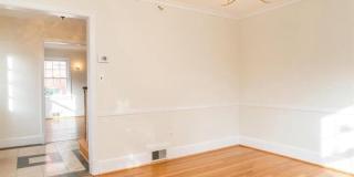1667 PRIMROSE Road NW Gallery 7