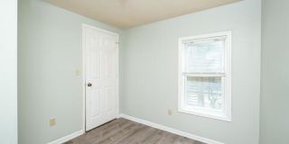 114 Ida Street - 1 Gallery 14