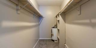 Creekwood Apartments Gallery 11