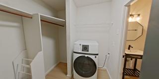 University Manor - Newly Renovated Units just a short walk from Campus! Gallery 152