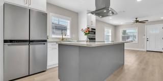 Gorgeous 3br/2ba/1 Car Gar Single Family Home Available Now! Gallery 6