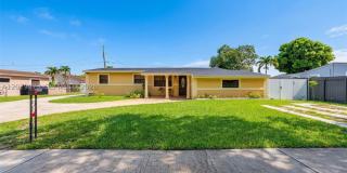 18930 NW 44th Ct Gallery 2