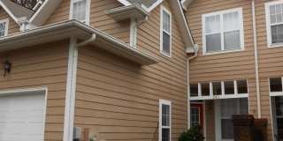 Beautifully Updated Townhome in Prime Carrboro Location – Close to Downtown & Weaver Street Market Gallery 1