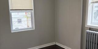 1919 E MONMOUTH Street Gallery 10