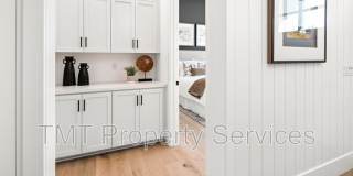 9001 Ventura Street Gallery 53