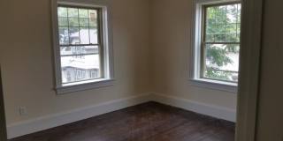 Charming 4 Bedroom-No Broker Fee Gallery 3